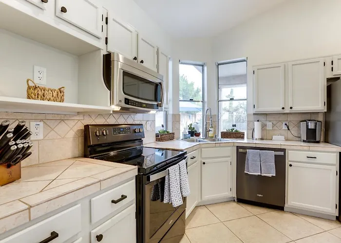 Upscale Golfer's Oasis W/ Pool & In Holiday home *