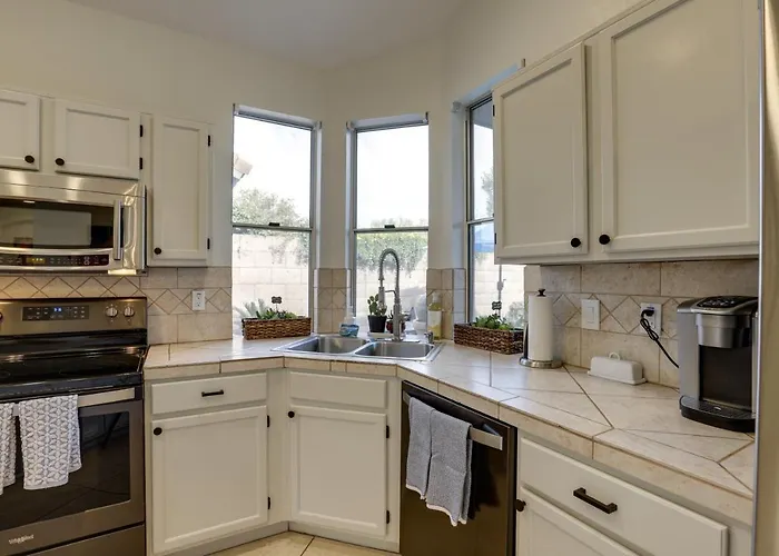 Holiday home Upscale Golfer's Oasis W/ Pool & In Cave Creek